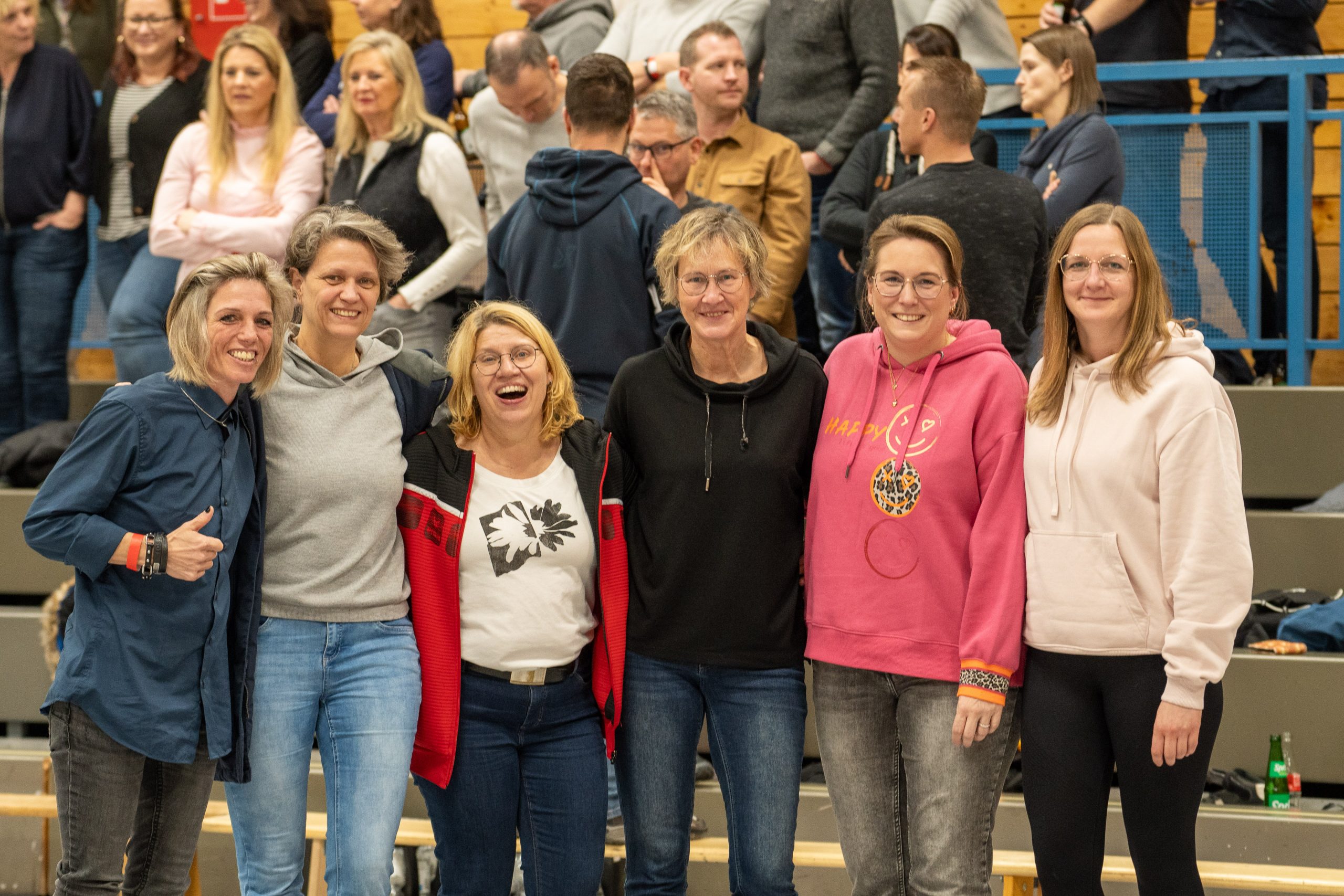 Das Kioskteam der Handballer wurde zum Dank für die tolle Arbeit zum Spiel eingeladen